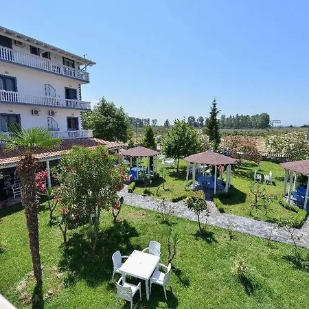 Viluni Hotell *